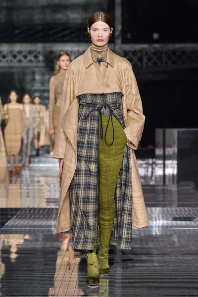 Look 53